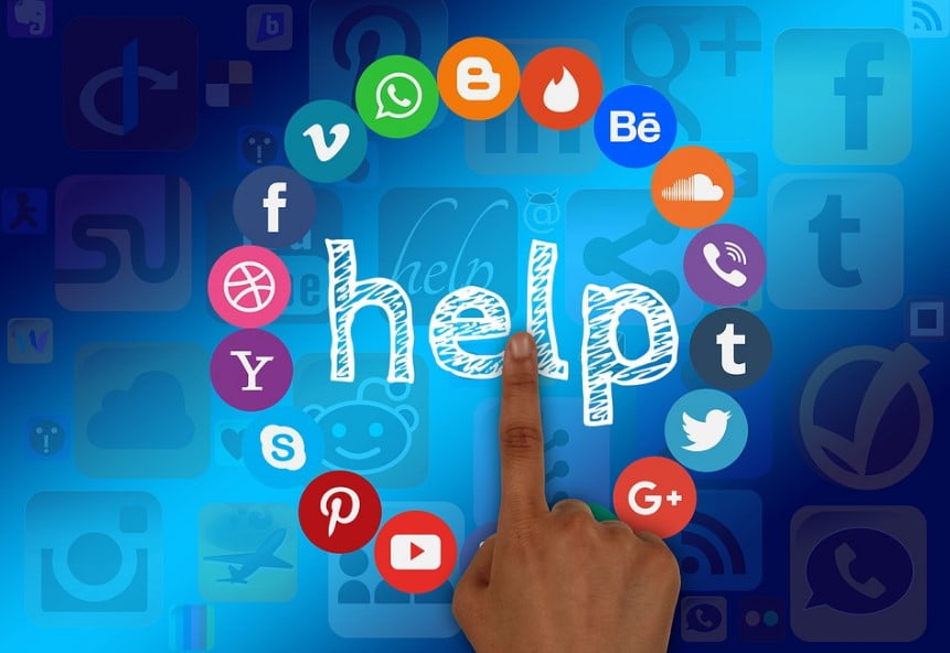community-manager-gestor-redes-sociales-teletrabajador-comunidad-personas-encontrar-conseguir